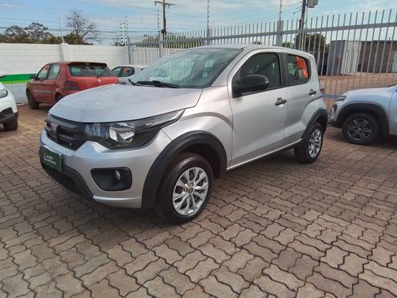FIAT MOBI 1.0 EVO FLEX LIKE. MANUAL FIAT MOBI 1.0 EVO FLEX LIKE. MANUAL